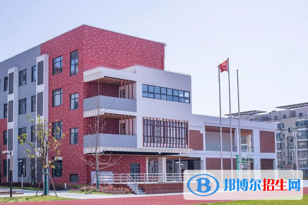 上海文绮中学GAC高中国际课程部2023年学费标准2