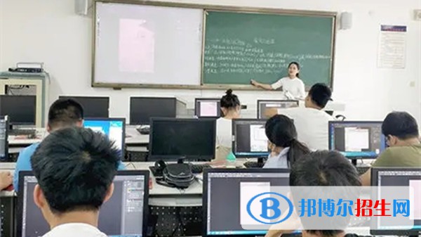 兰州2023年计算机学校好还是大专好