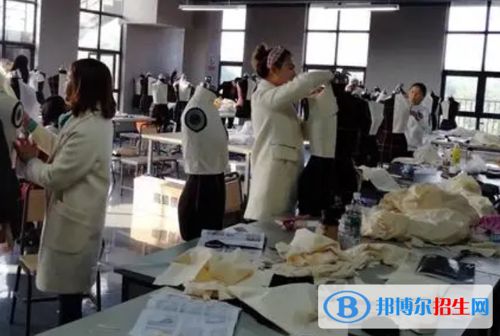 重庆2023年中学毕业上什么中专学校