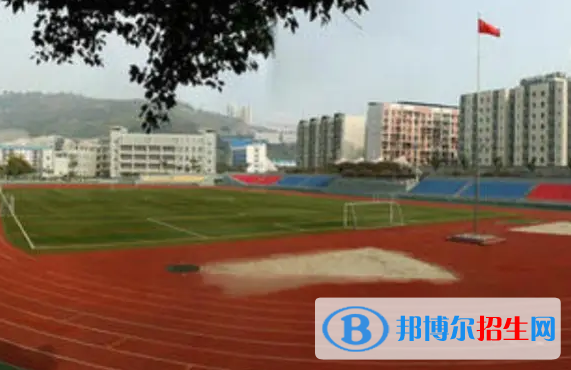 重庆2023年上中专学校要多少钱