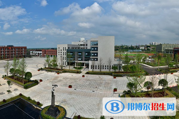 川南幼儿师范高等专科学校单招2023年学费是多少