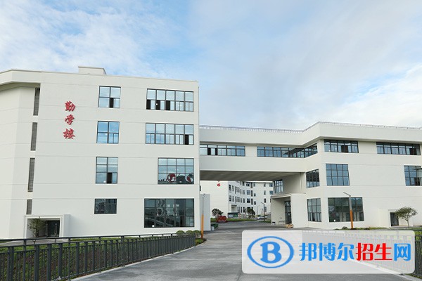 四川化工职业技术学院2023单招专业有哪些?