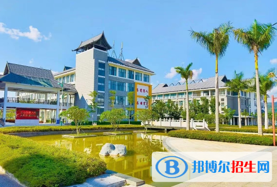 2022西双版纳傣族自治州高职院校排名（校友会)