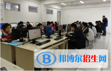 浙江2023年女孩子中专学什么专业好