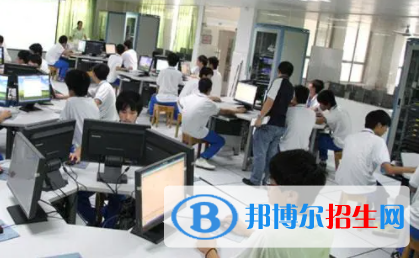 浙江2023年女生中专学什么专业好找工作
