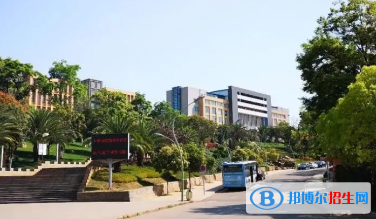 云南交通职业技术学院 