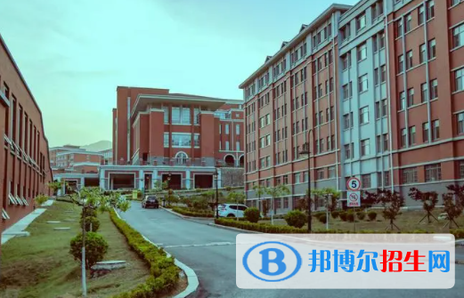 大连艺术学院是不是双一流大学吗？