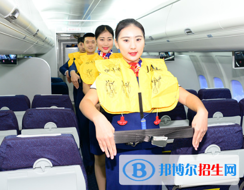 空中乘务专业好吗?(空中乘务专业)