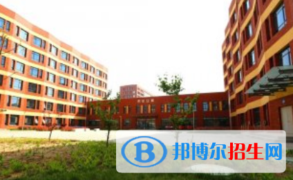 河北2023年读电子商务学校好还是中专学校好
