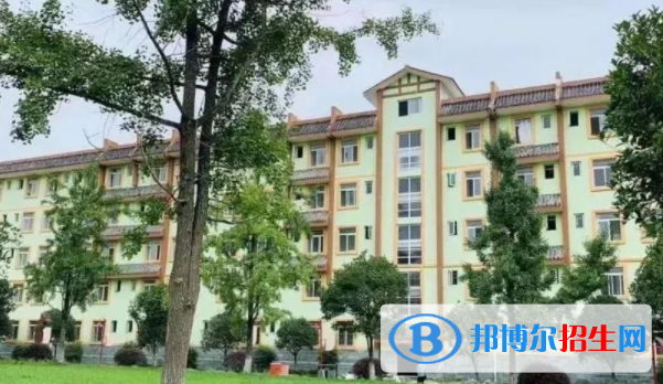都江堰市领川实验学校2023年招生办联系电话 