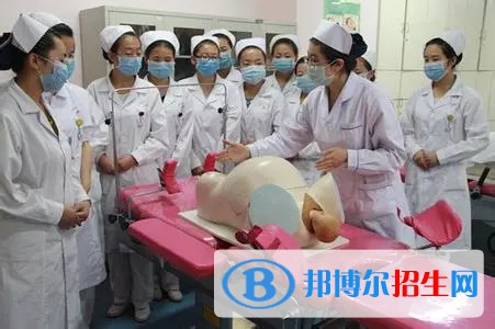 浙江2023年卫校适合女生学吗