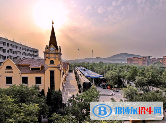 山东2022高考分数线一本,二本是多少分：一段线437分/二段线150分
