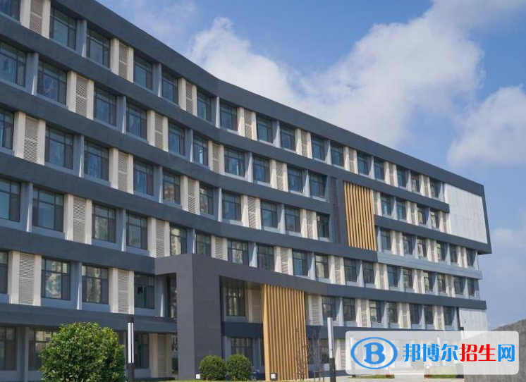 青岛电影学院是不是双一流大学？ 