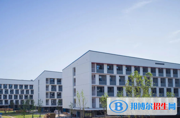 常山县新衢高中录取分数线(2022常山县新衢高中)