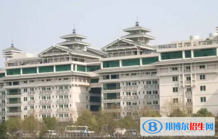 桂林学院是不是双一流大学？