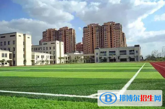 上海西华国际学校初中部2023年招生政策