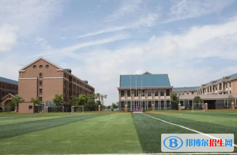 上海西华国际学校初中部2023年招生政策2