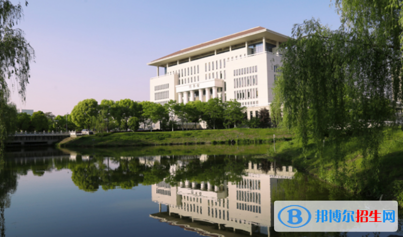 金陵科技学院是不是双一流大学？