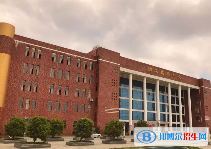 南昌理工学院是几本？是985和211吗？