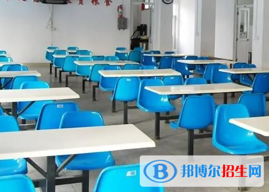 重庆市潼南恩威职业高级中学校2023年宿舍条件