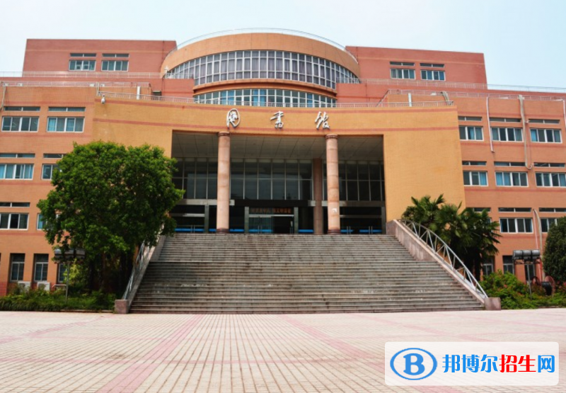 阜阳师范大学信息工程学院是几本？是985和211吗？