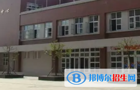 2023都江堰市技工学校多少钱(学费明细)