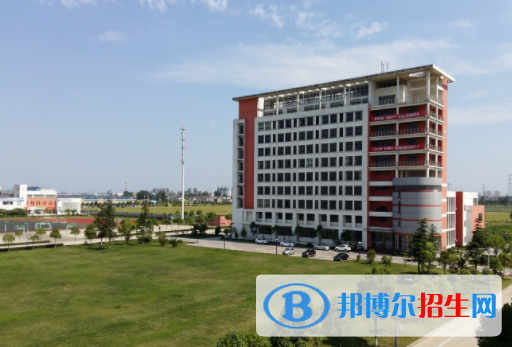 2023江苏省宝应中等专业学校多少钱(学费明细)