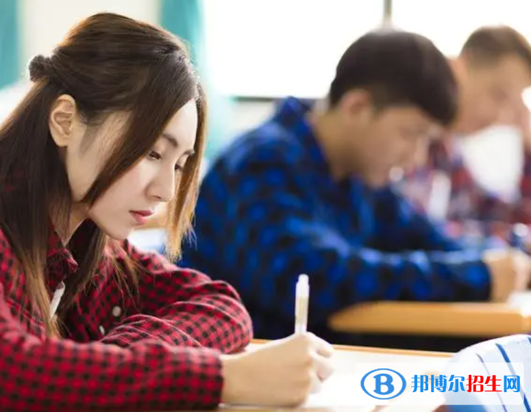 高考优秀作文:以忆为话题（3篇）