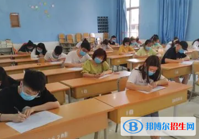 高考优秀作文:以父爱为话题（3篇）