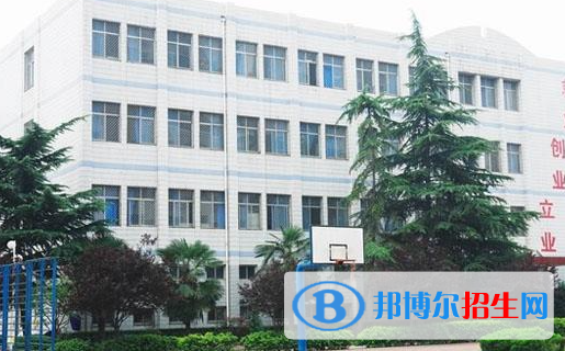 2023河南省财经学校多少钱(学费明细)