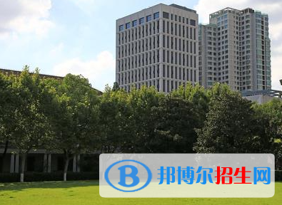 高考优秀作文：挫折（3篇）