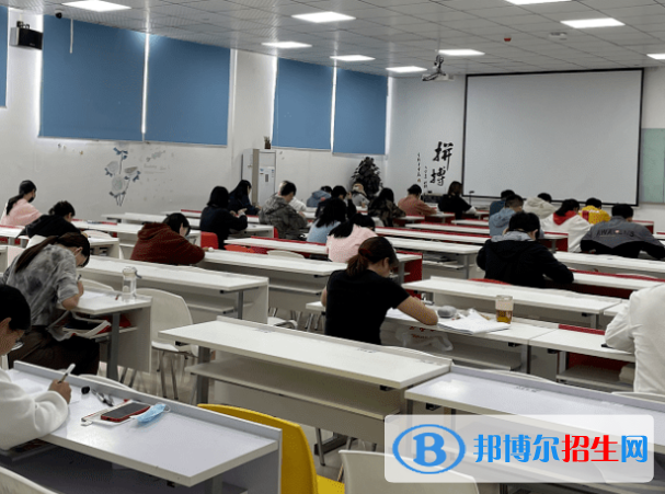 高考优秀作文：酸甜苦辣（3篇）