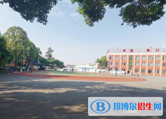 2023计算机平面设计专业的四川中职学校有哪些？