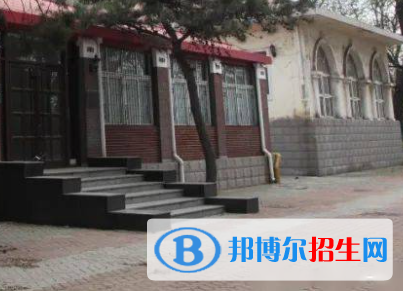 秦皇岛市港口职业学校地址在哪里，哪个地区，哪个城市?