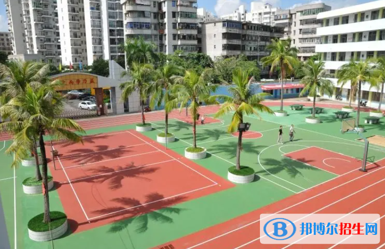 2023海口华兴学校多少钱(学费明细)