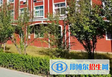 张家口市北方中等专业学校地址在哪里，哪个地区，哪个城市?