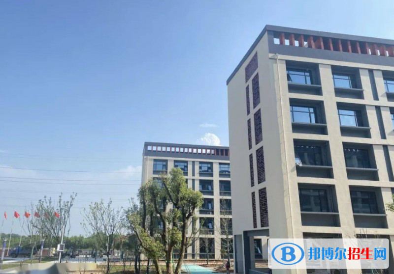 海南鲁迅中学地址在哪里，哪个地区，哪个城市