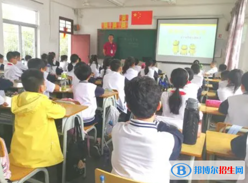 2023三亚外国语学校多少钱(学费明细)