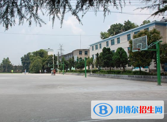 2023年重庆读数控加工专业的中职学校有哪些？