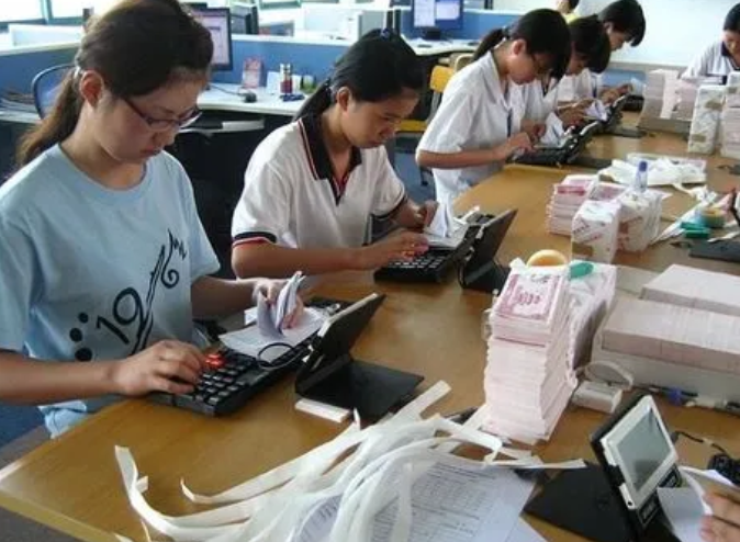 苏州女生在中专学校学什么好