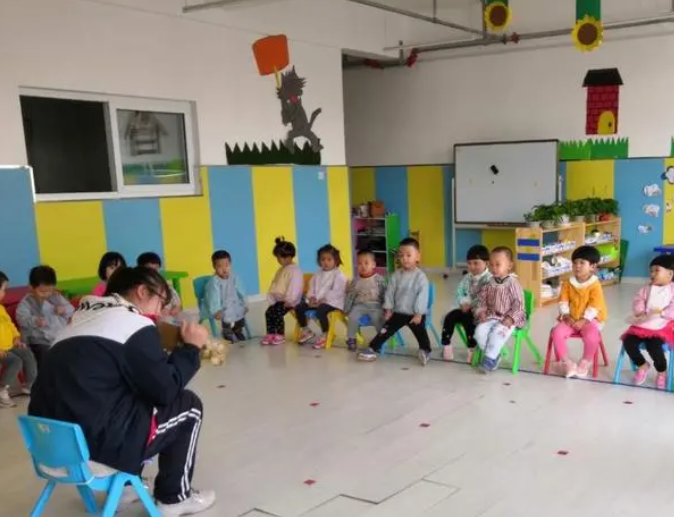 什么专业适合初中女生就读