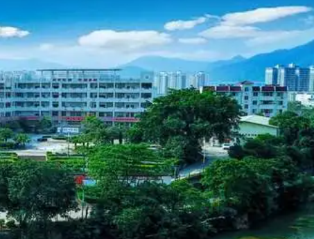 蒙山县中等专业学校地址,乘车路线