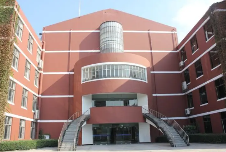 2023张家港市常青藤实验中学多少钱(学费明细)