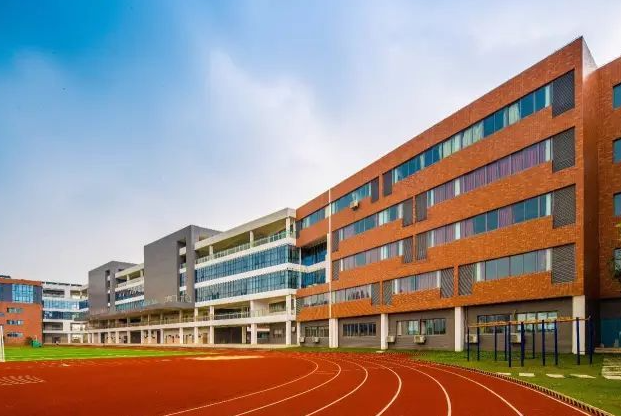 张家港市常青藤实验中学怎么样、好不好(2023参考)