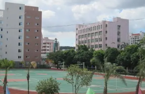 福建第二轻工业学校地址，乘车路线