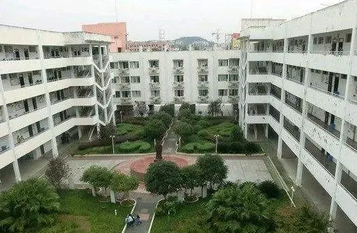 2023泸州公办护理学校有哪些 泸州公办护理学校名单一览表