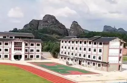 2023鹰潭市龙虎山职业中等专业学校多少钱 鹰潭市龙虎山职业中等专业学校各专业学费收费标准