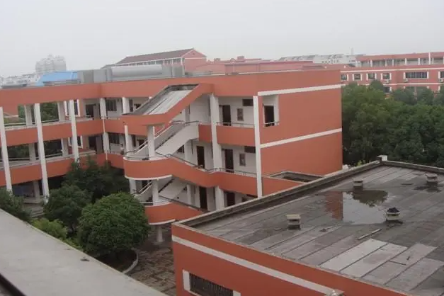 2023吴江中学多少钱(学费明细)