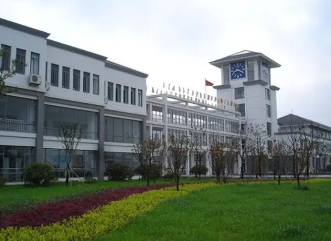 2023吴江中学招生简章