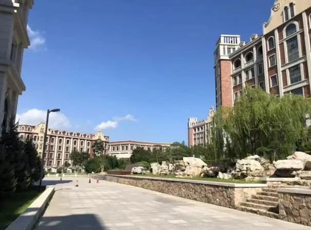 2023年青岛墨尔文中学录取分数线